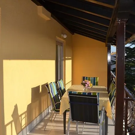 With Parking Space - Diklo, - 5880 Zadar