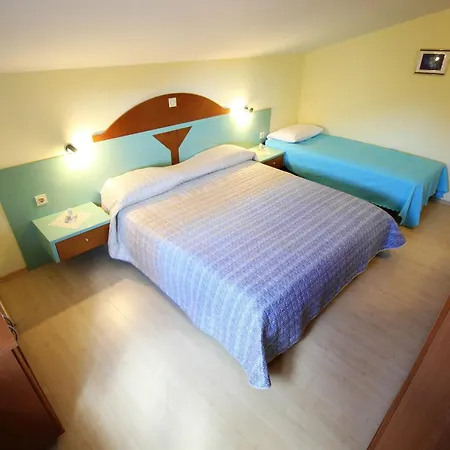 With Parking Space - Diklo, - 5880 * Zadar