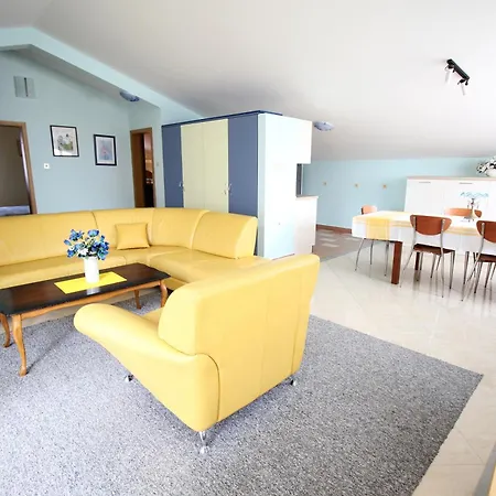 With Parking Space - Diklo, - 5880 Daire *